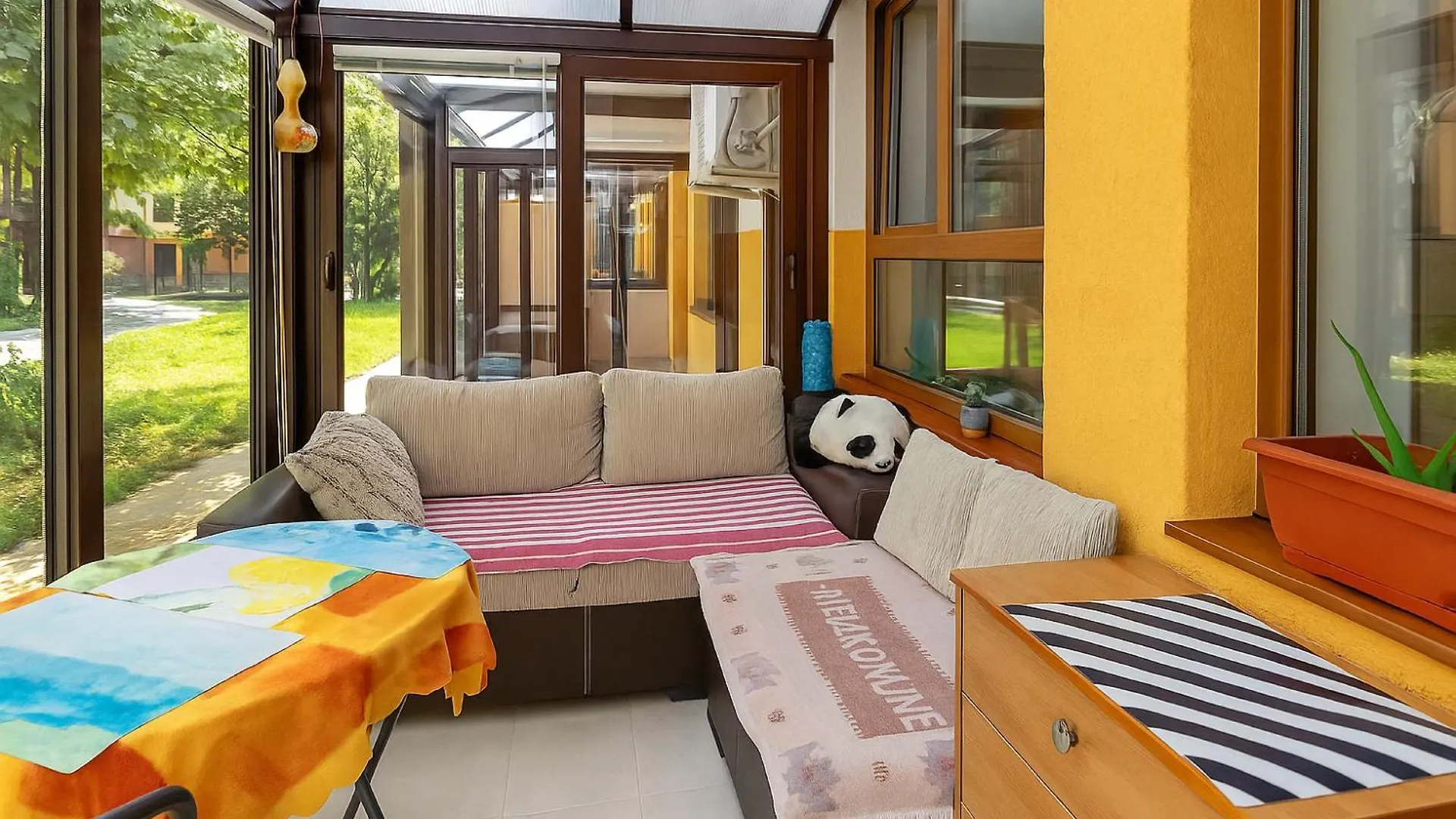 Апартаменты Cosy Nest With Glass Veranda Варна